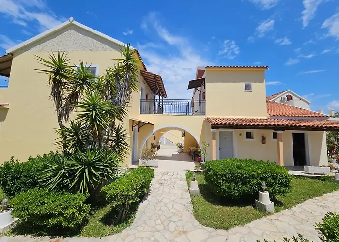 Tondoris Aparthotel 3*