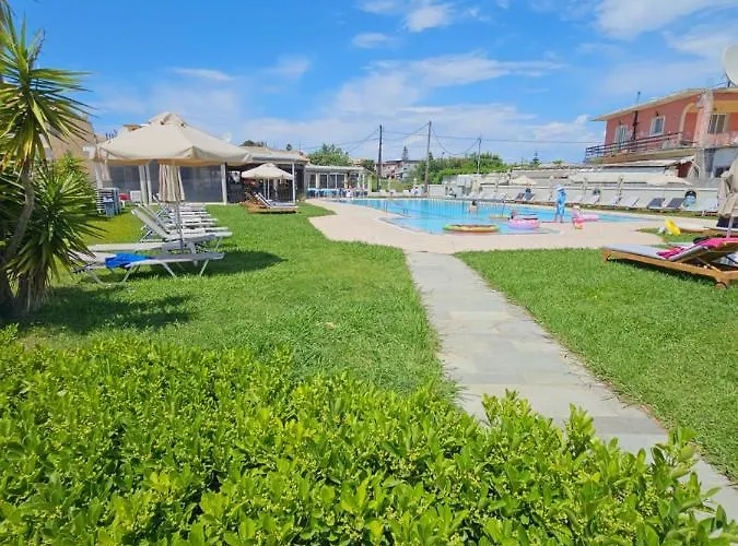 Tondoris Aparthotel 3*
