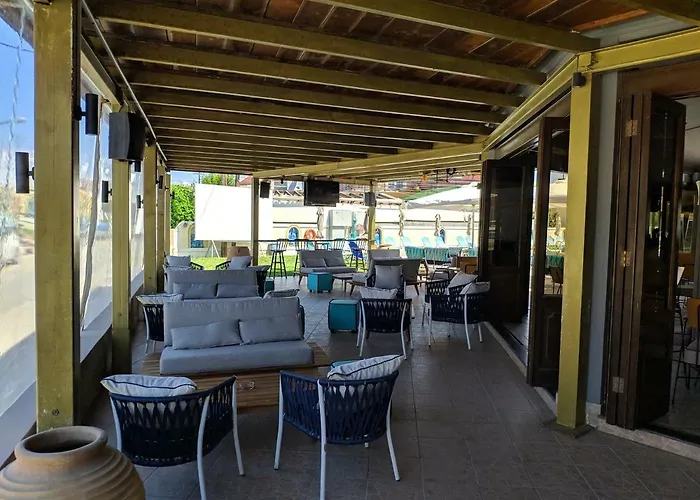 Tondoris Aparthotel 3*