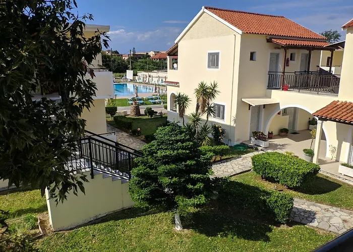 Tondoris Aparthotel 3*