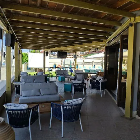 Tondoris 公寓式酒店 2*